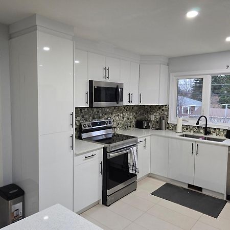 3 Bedroom Home Away From Home YYC Exterior foto